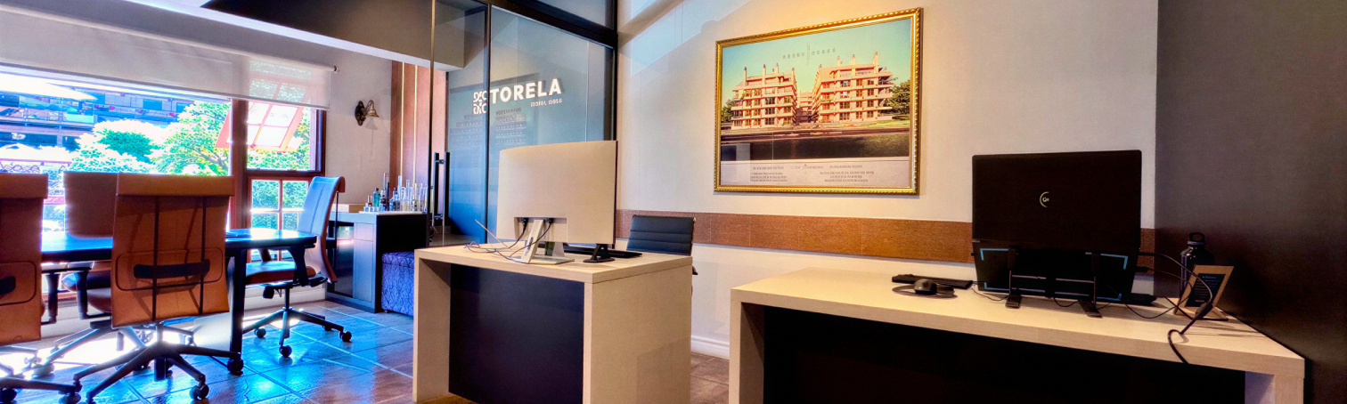 Ambiente interno da Imobiliária Torela